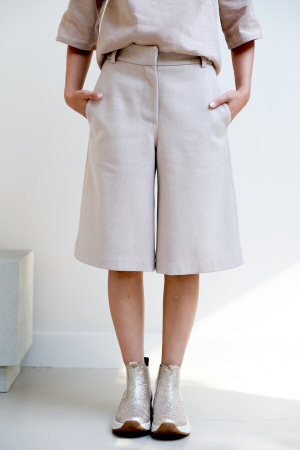 FW26-bermuda-knielang-oekotex