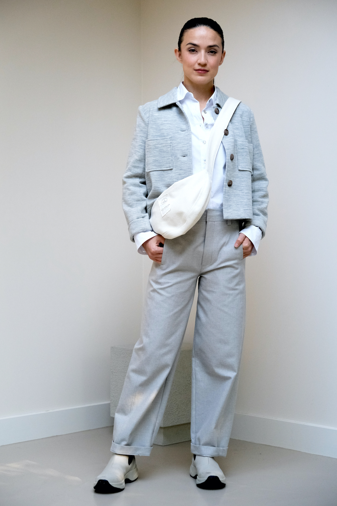 FW26-vestje-wol-grijs